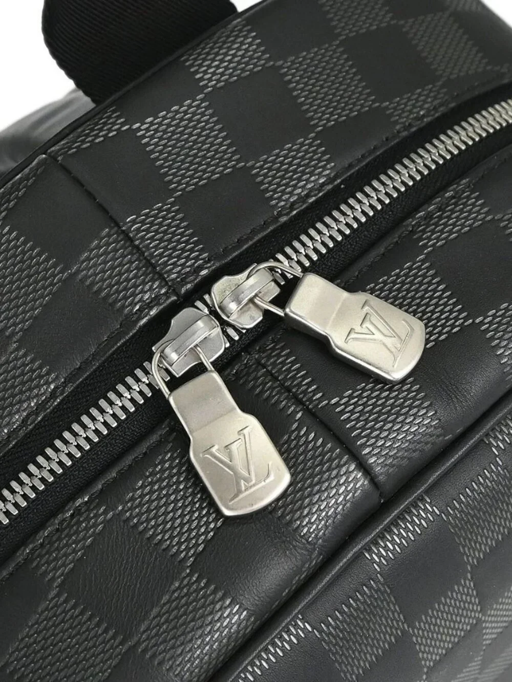 Louis Vuitton Damier
